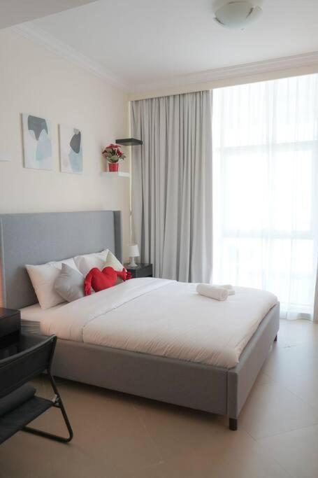 Step Into Serenity - Discover Modern Living In 1Br Apartment With Panoramic Views In Dubai Marina Near Jbr Walk, Beach And Bla Bla Club 外观 照片