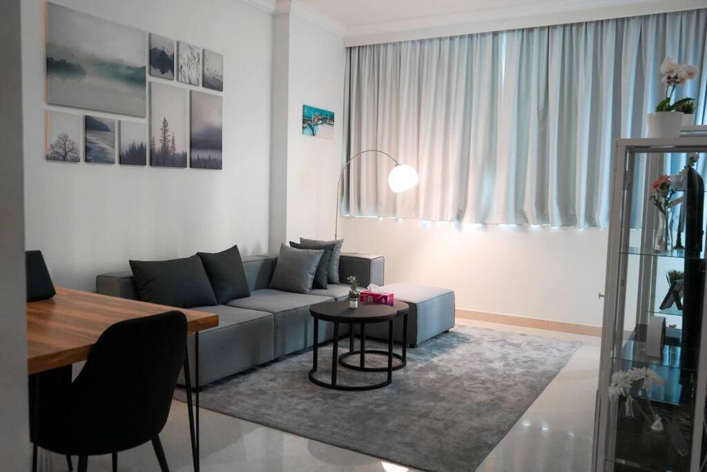 Step Into Serenity - Discover Modern Living In 1Br Apartment With Panoramic Views In Dubai Marina Near Jbr Walk, Beach And Bla Bla Club 外观 照片